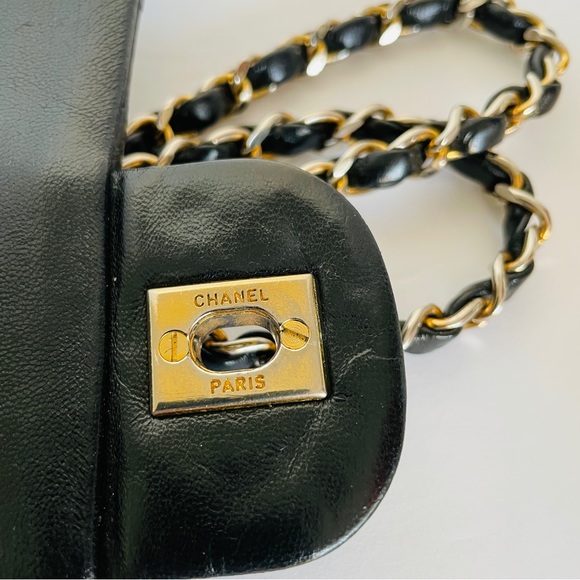 Chanel Classic Double Flap Black Lambskin Bag Vintage - Picture 10 of 16